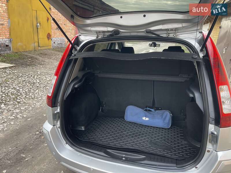 Хетчбек Ford Fusion 2010 в Ніжині