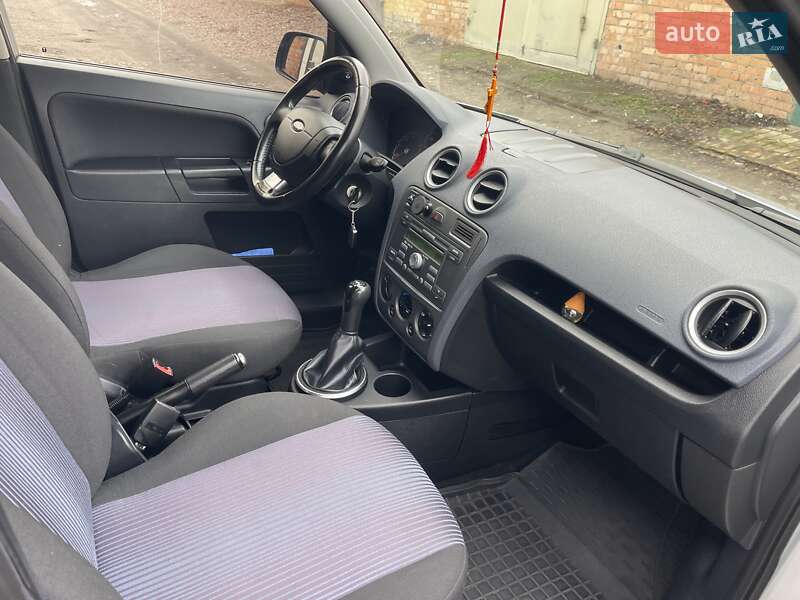 Хетчбек Ford Fusion 2010 в Ніжині