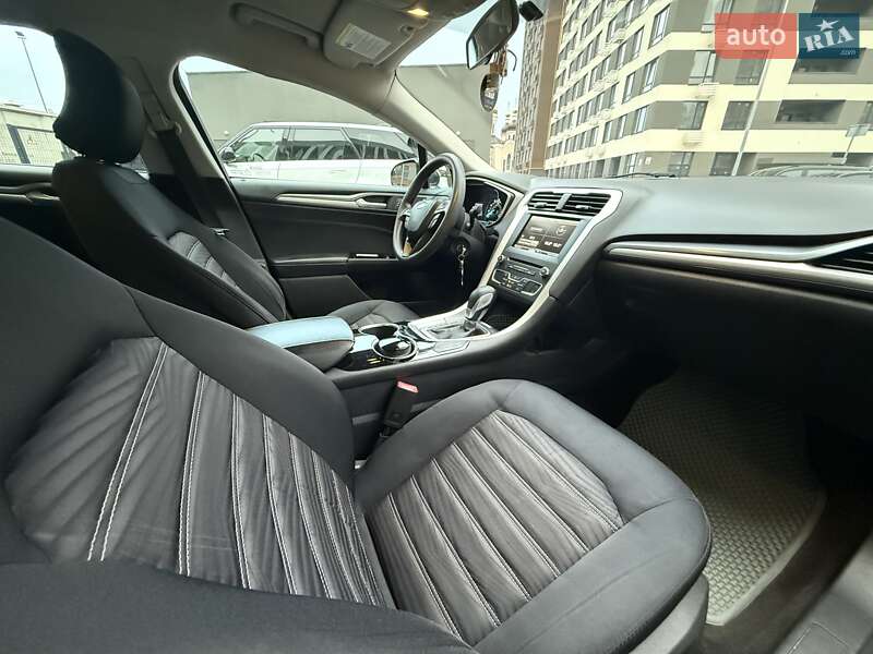 Седан Ford Fusion 2015 в Киеве фото 9 Седан Ford Fusion 2015 в Киеве