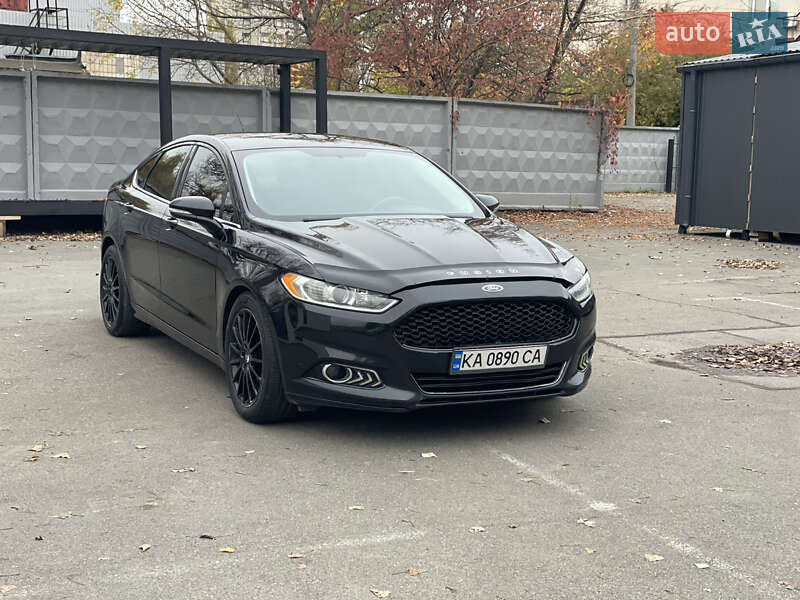 Седан Ford Fusion 2015 в Киеве фото 2 Седан Ford Fusion 2015 в Киеве