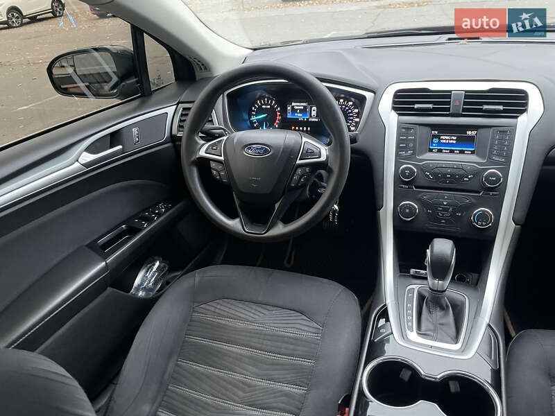 Седан Ford Fusion 2015 в Киеве фото 13 Седан Ford Fusion 2015 в Киеве