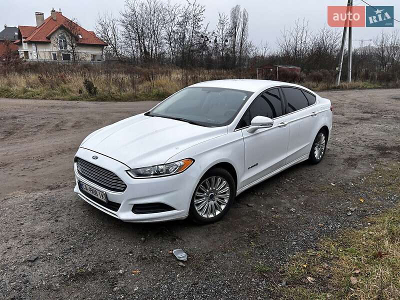 Седан Ford Fusion 2013 в Киеве фото 6 Седан Ford Fusion 2013 в Киеве