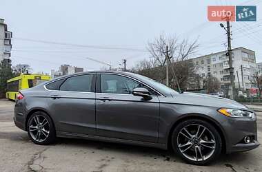 Седан Ford Fusion 2013 в Львове