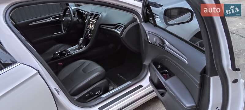 Седан Ford Fusion 2016 в Киеве фото 8 Седан Ford Fusion 2016 в Киеве