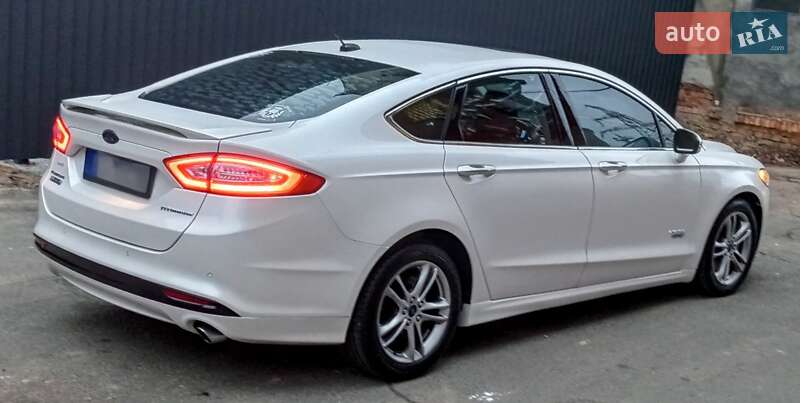 Седан Ford Fusion 2016 в Киеве фото 3 Седан Ford Fusion 2016 в Киеве