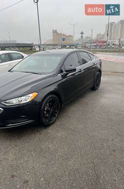 Седан Ford Fusion 2016 в Києві