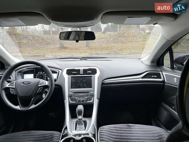 Седан Ford Fusion 2016 в Золочеве