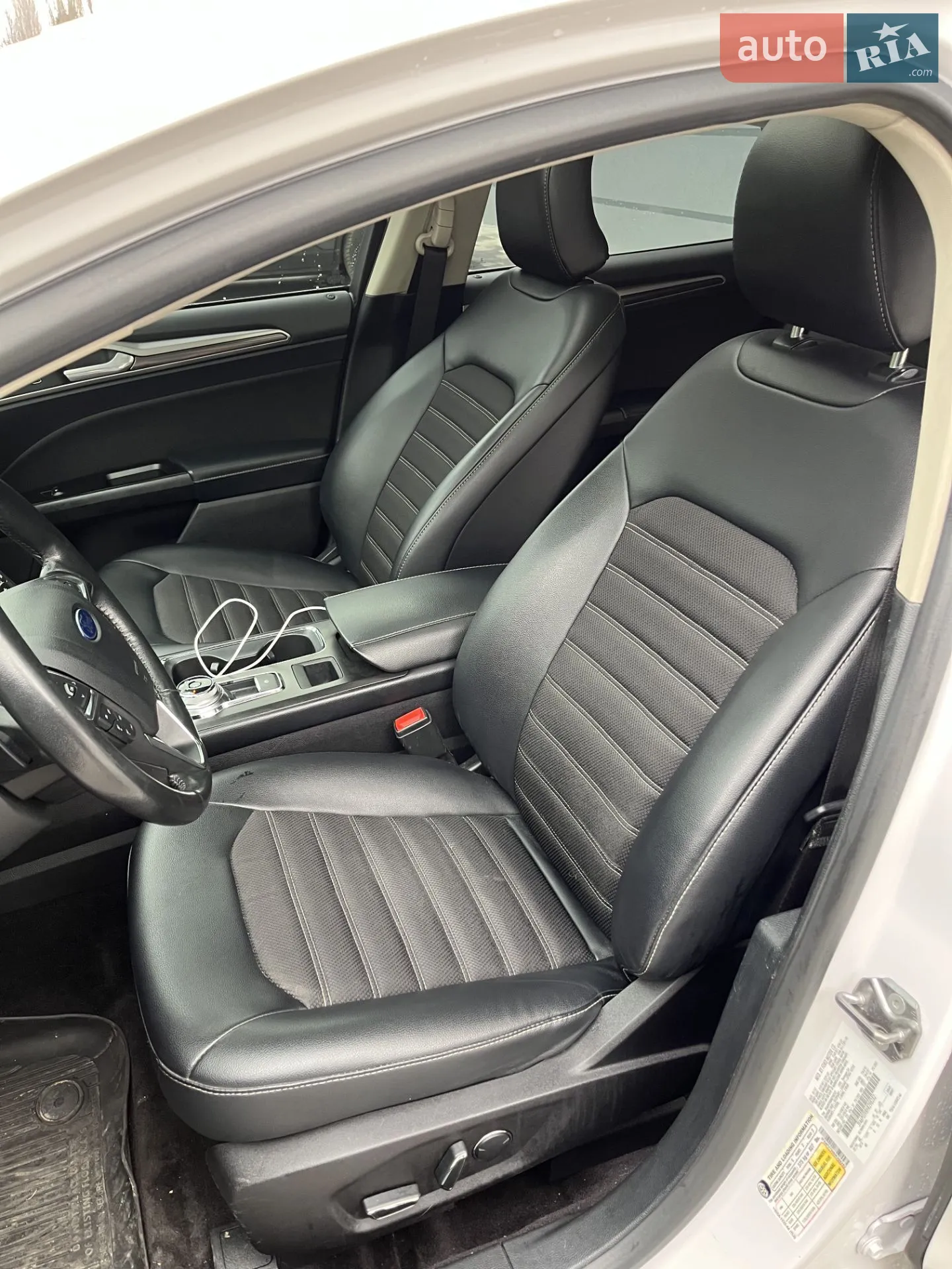 2017 Ford Fusion - мініатюра 18
