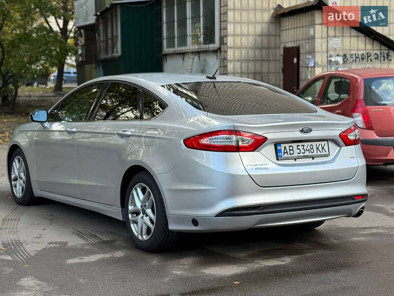 Седан Ford Fusion 2015 в Киеве