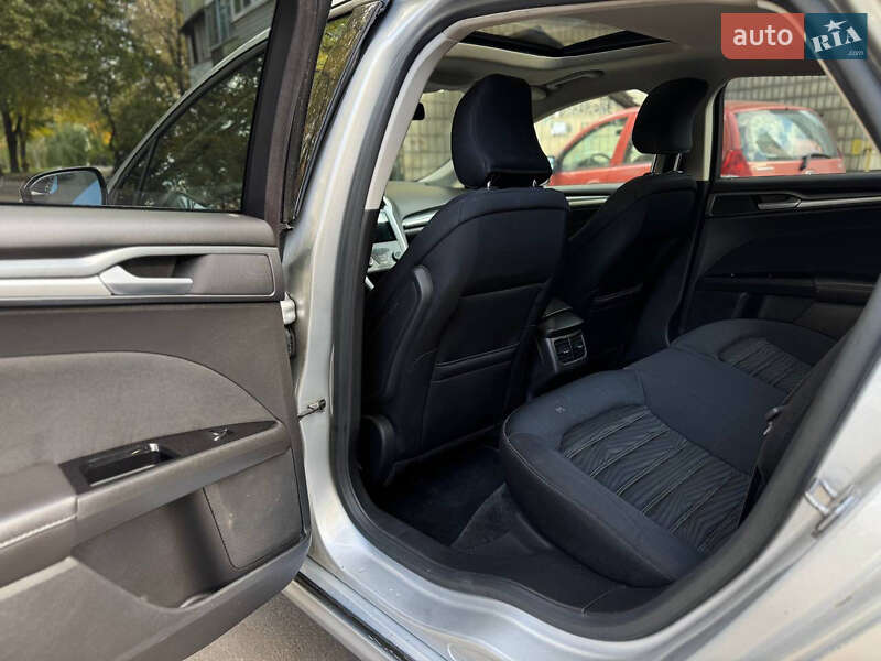 Седан Ford Fusion 2015 в Киеве