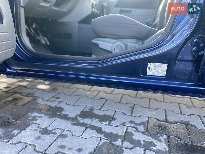 Хэтчбек Ford Fusion 2002 в Зборове фото 10 Хэтчбек Ford Fusion 2002 в Зборове