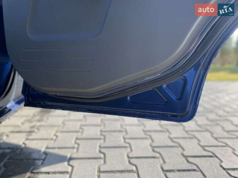 Хэтчбек Ford Fusion 2002 в Зборове фото 18 Хэтчбек Ford Fusion 2002 в Зборове