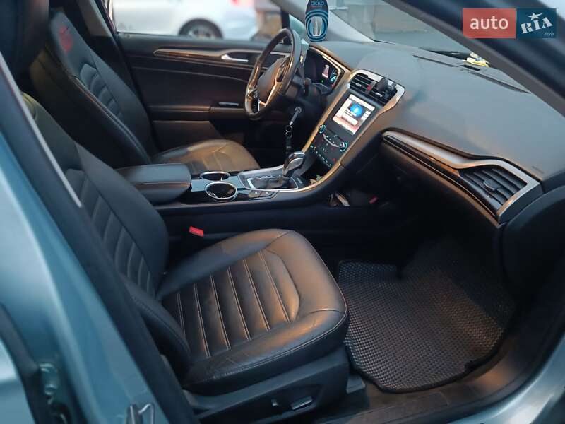 Седан Ford Fusion 2013 в Виннице