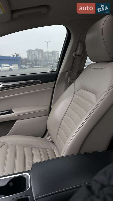 Седан Ford Fusion 2016 в Киеве фото 17 Седан Ford Fusion 2016 в Киеве