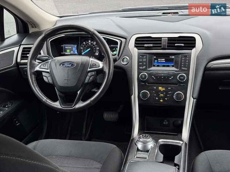 Седан Ford Fusion 2017 в Киеве