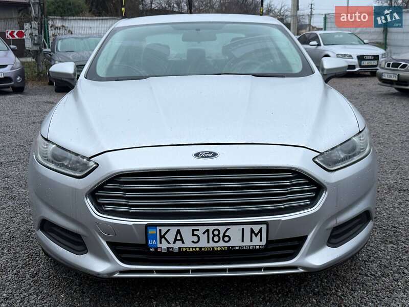 Седан Ford Fusion 2014 в Борисполі