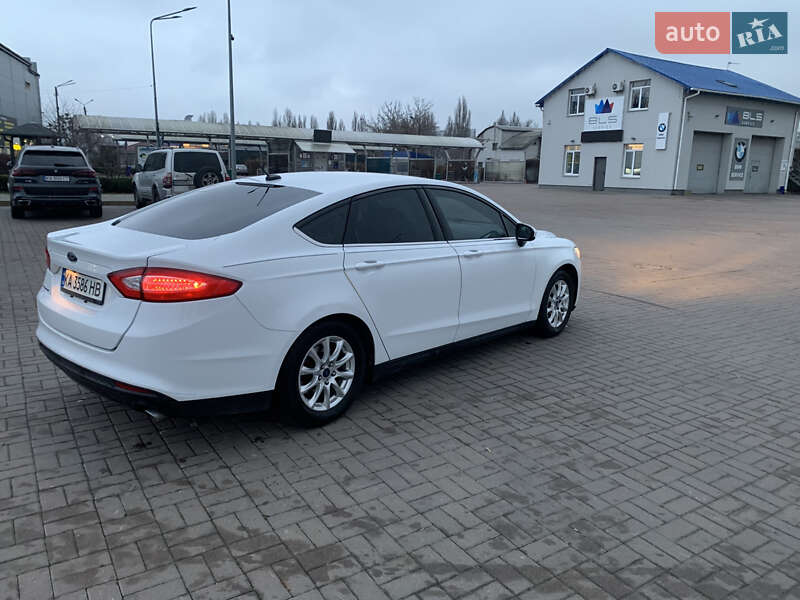 Седан Ford Fusion 2016 в Киеве фото 7 Седан Ford Fusion 2016 в Киеве