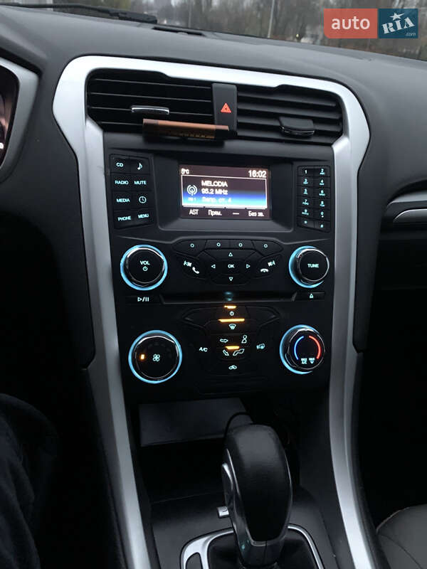 Седан Ford Fusion 2016 в Киеве фото 31 Седан Ford Fusion 2016 в Киеве
