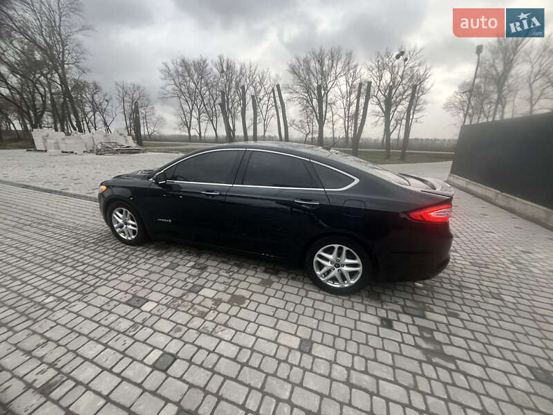 Седан Ford Fusion 2014 в Виннице