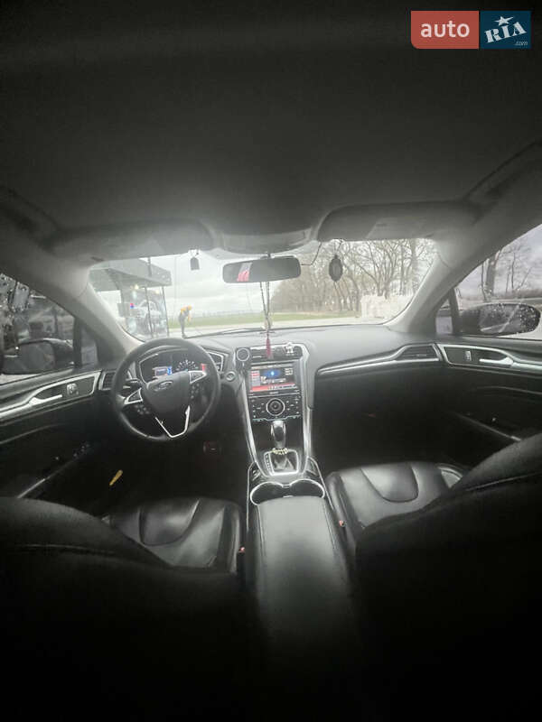 Седан Ford Fusion 2014 в Виннице