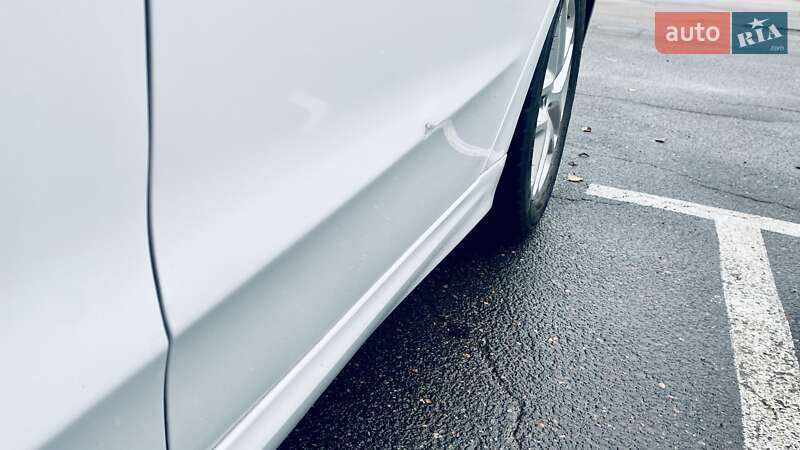 Седан Ford Fusion 2014 в Черкасах