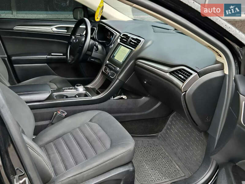Седан Ford Fusion 2017 в Києві фото 25 Седан Ford Fusion 2017 в Києві