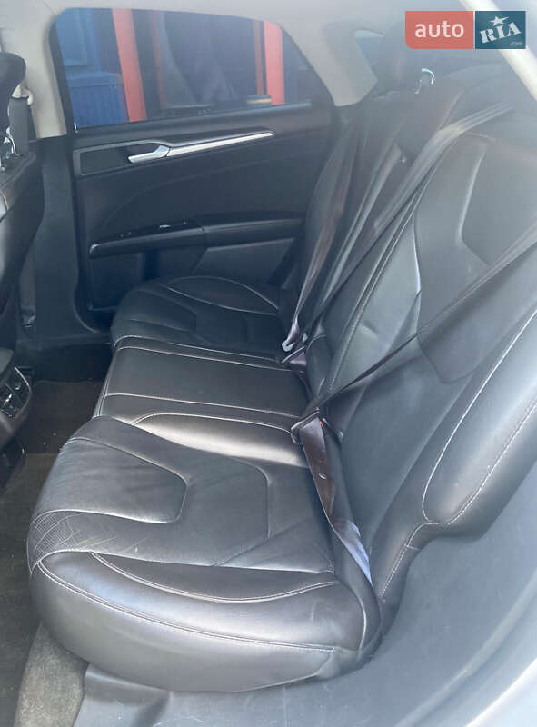 Седан Ford Fusion 2013 в Києві