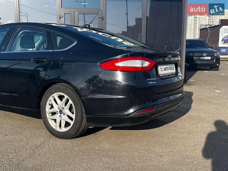 Седан Ford Fusion 2016 в Киеве фото 5 Седан Ford Fusion 2016 в Киеве