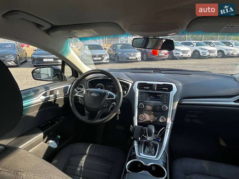 Седан Ford Fusion 2016 в Киеве фото 28 Седан Ford Fusion 2016 в Киеве