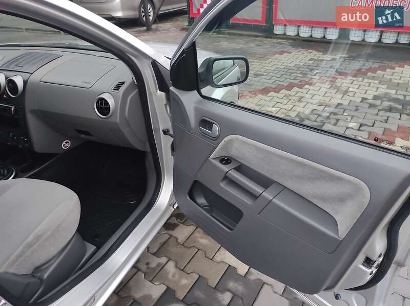 Хэтчбек Ford Fusion 2004 в Виннице фото 23 Хэтчбек Ford Fusion 2004 в Виннице