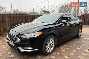 Седан Ford Fusion 2017 в Новгород-Сіверському