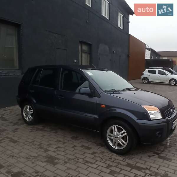 Хэтчбек Ford Fusion 2008 в Ивано-Франковске