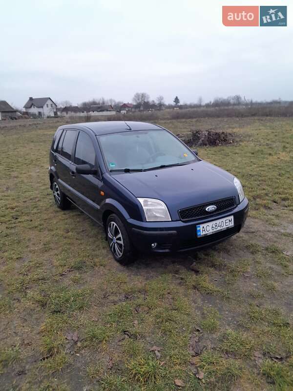 Хэтчбек Ford Fusion 2003 в Луцке фото 2 Хэтчбек Ford Fusion 2003 в Луцке