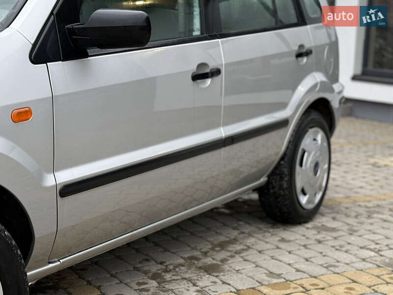 Хэтчбек Ford Fusion 2005 в Тернополе