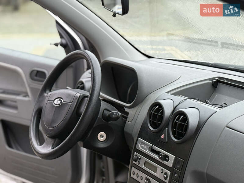 Хэтчбек Ford Fusion 2005 в Тернополе