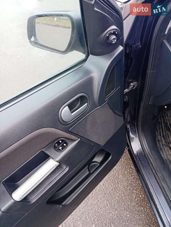 Хэтчбек Ford Fusion 2008 в Прилуках фото 15 Хэтчбек Ford Fusion 2008 в Прилуках