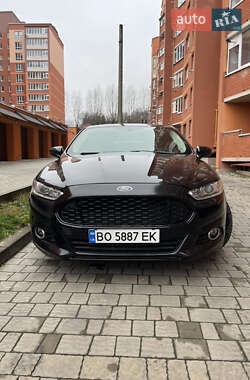 Седан Ford Fusion 2016 в Тернополі