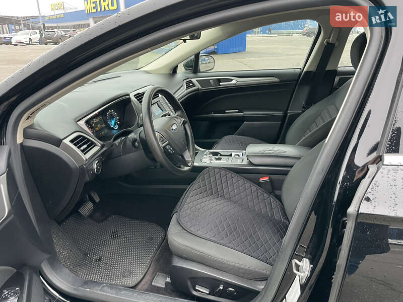 Седан Ford Fusion 2017 в Киеве фото 9 Седан Ford Fusion 2017 в Киеве