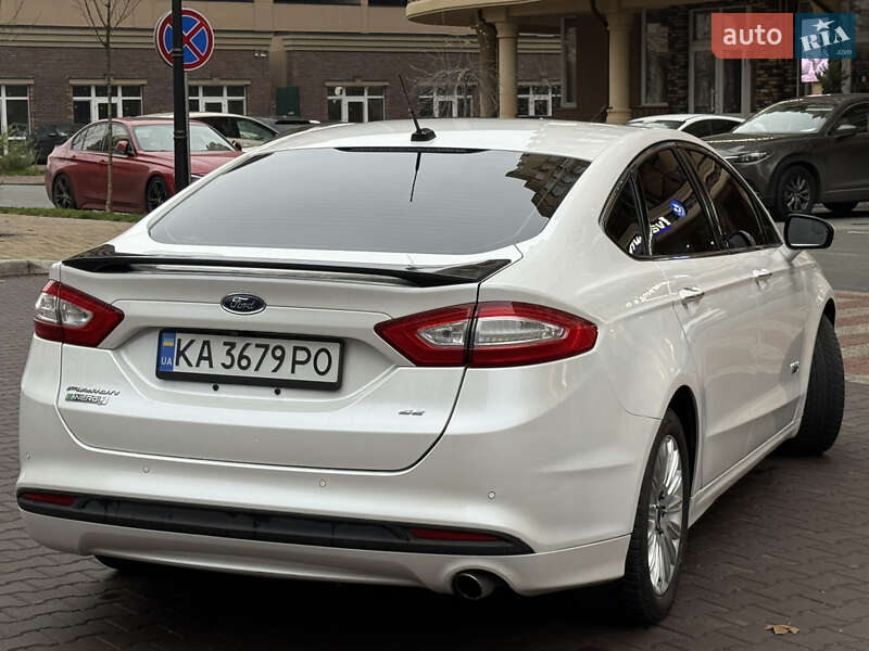 Седан Ford Fusion 2015 в Киеве фото 3 Седан Ford Fusion 2015 в Киеве