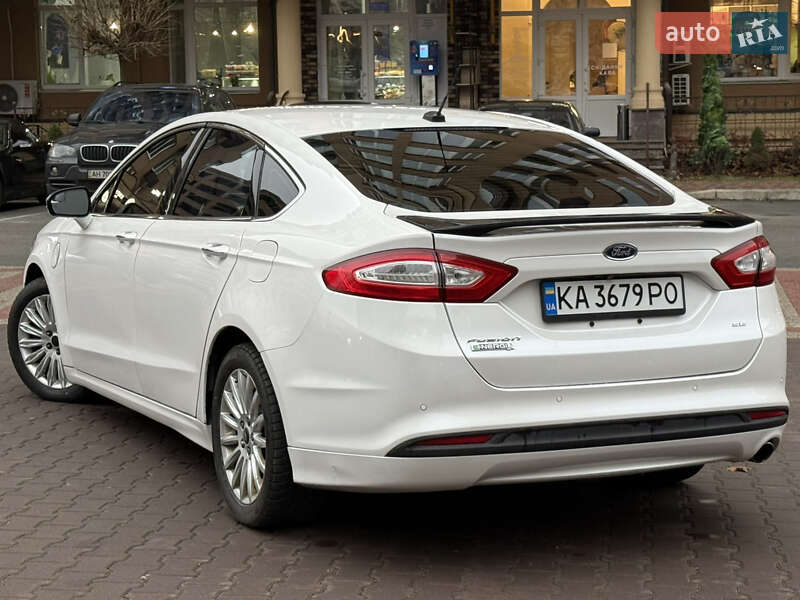 Седан Ford Fusion 2015 в Киеве фото 4 Седан Ford Fusion 2015 в Киеве