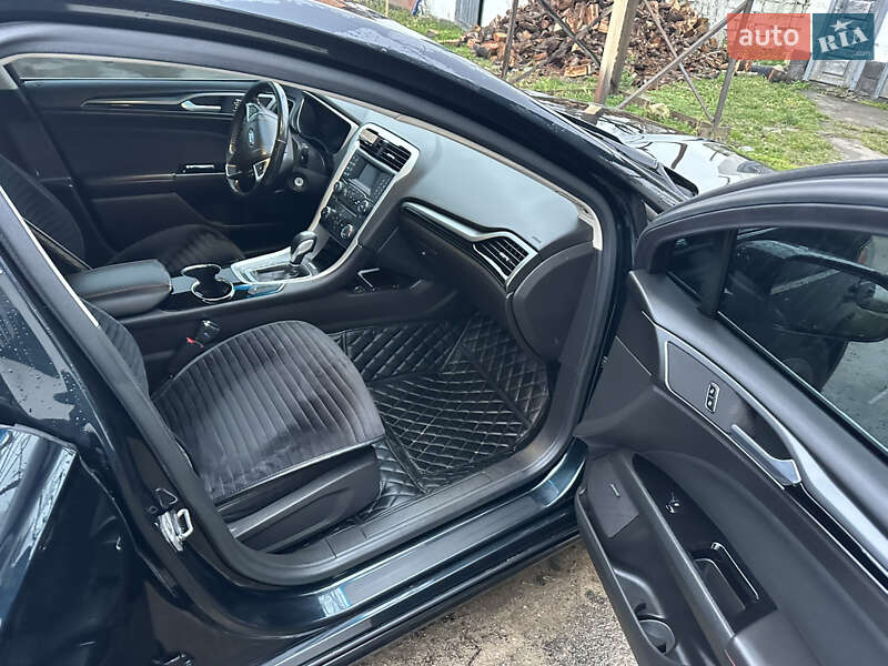 Седан Ford Fusion 2013 в Чернівцях фото 10 Седан Ford Fusion 2013 в Чернівцях