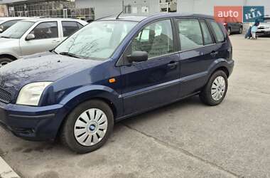 Хэтчбек Ford Fusion 2004 в Киеве