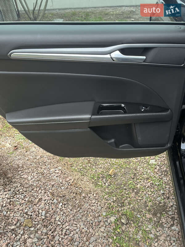 Седан Ford Fusion 2015 в Житомире