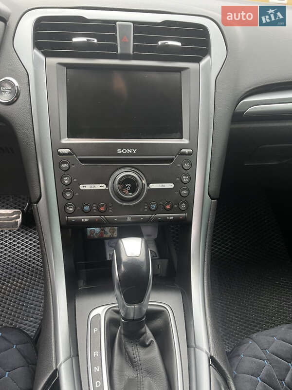 Седан Ford Fusion 2015 в Житомире