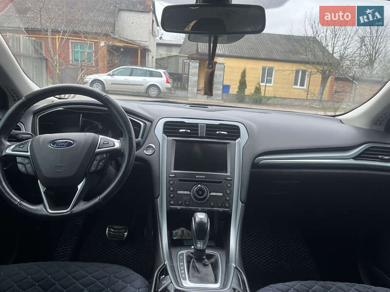 Седан Ford Fusion 2015 в Житомире
