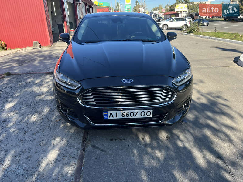 Седан Ford Fusion 2013 в Вышгороде