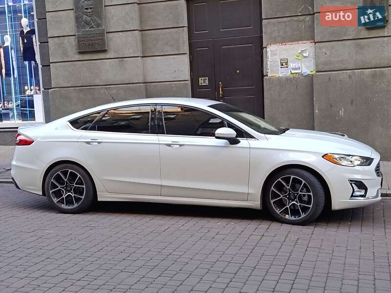 Седан Ford Fusion 2019 в Киеве фото 14 Седан Ford Fusion 2019 в Киеве