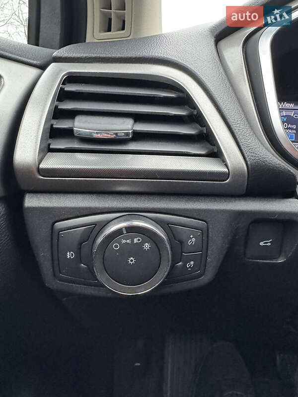 Седан Ford Fusion 2017 в Ровно фото 19 Седан Ford Fusion 2017 в Ровно