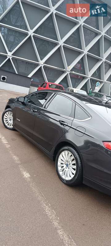 Седан Ford Fusion 2013 в Харькове