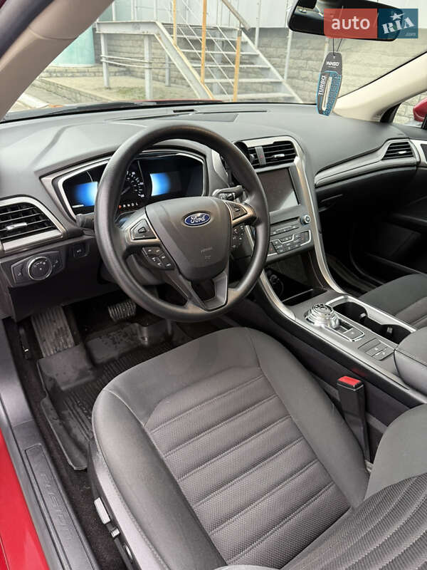 Седан Ford Fusion 2018 в Броварах